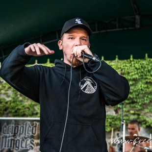 0102 Crippled Fingers